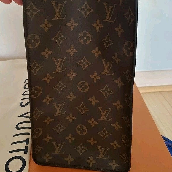 Monogram Giant OnTheGo GM Tote Reverse Canvas Brown Torron Handles Italy - Picture 5 of 17